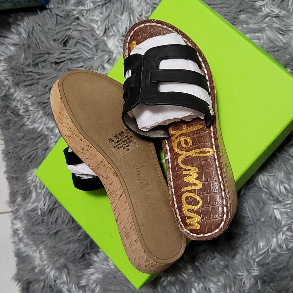 Sam Edelman - Picture 3 of 5